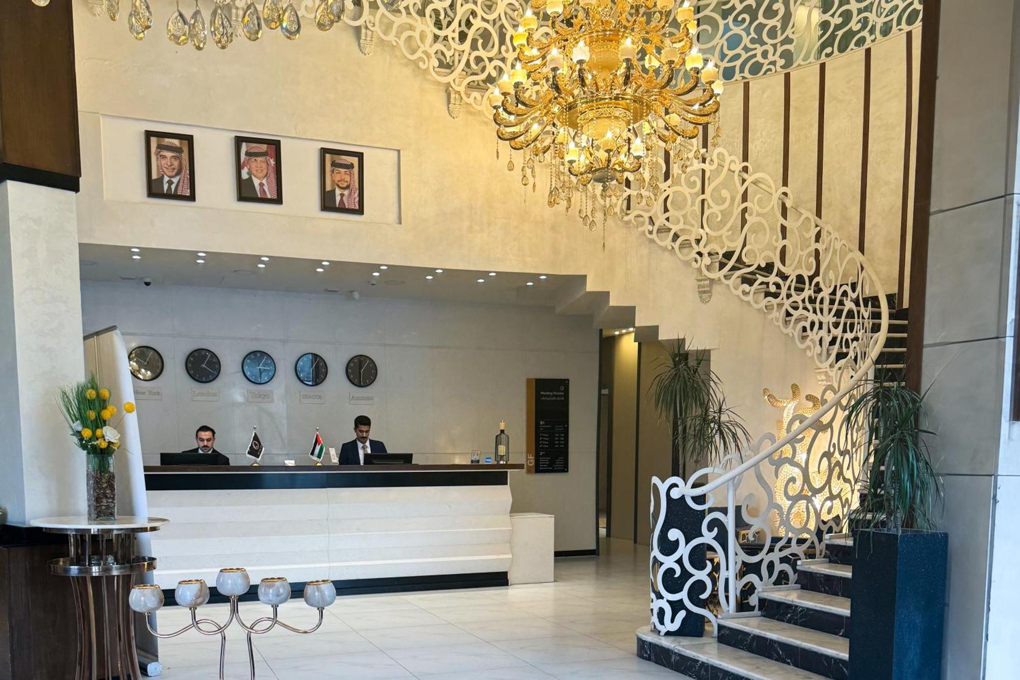 Opal Hotel Amman Bagian luar foto